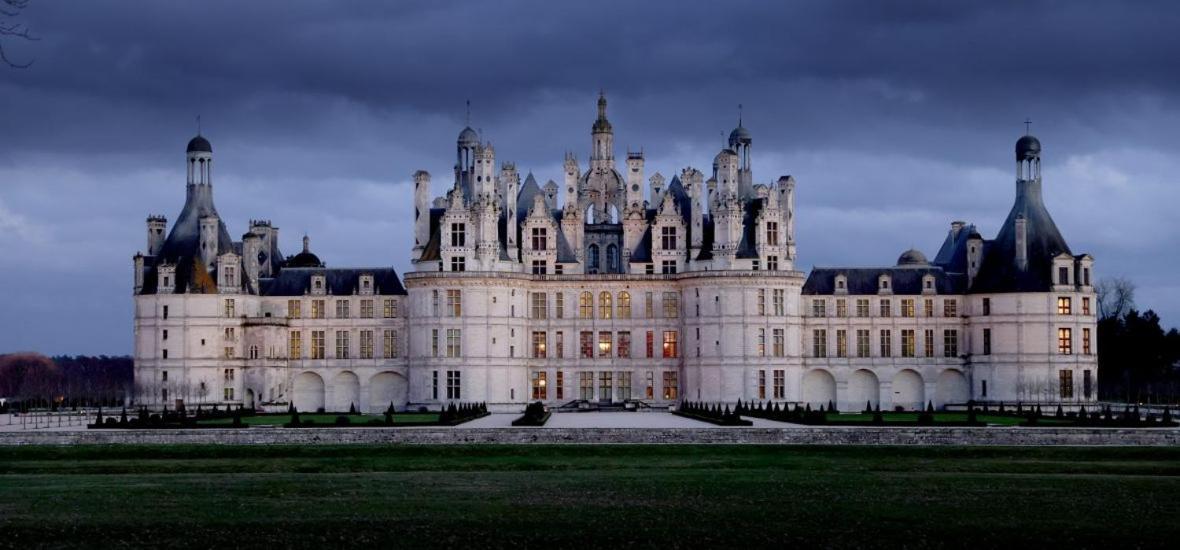 Апартаменты Comme Un Air De Provence A Блуа Экстерьер фото